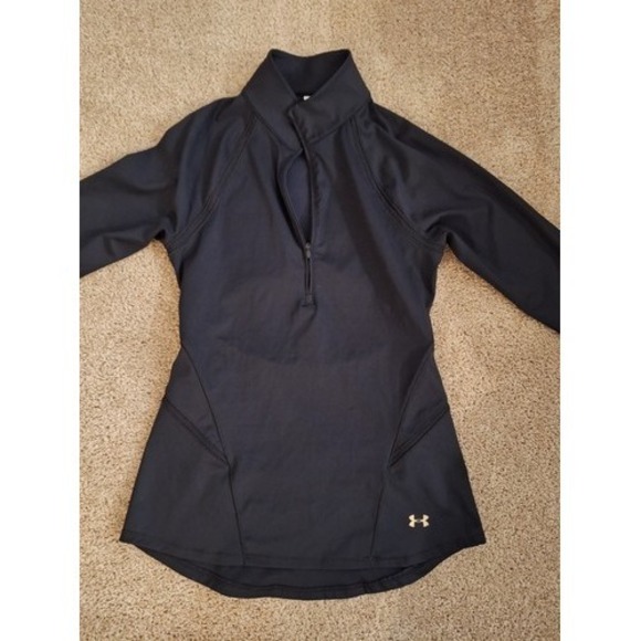 Under Armour Tops - UnderArmour Heat Gear Fitted 1/4 Zip‎ With Vented/Open Back